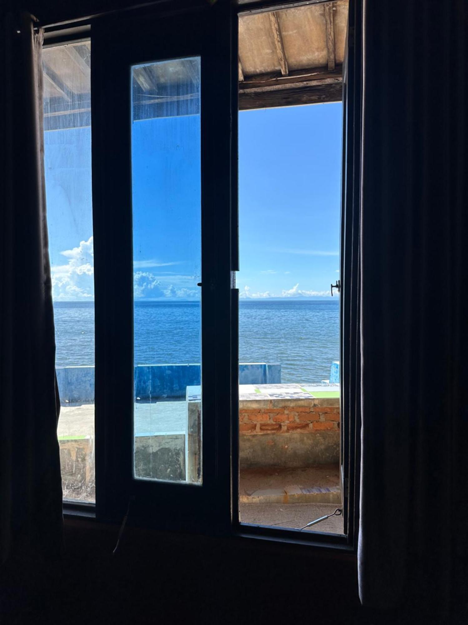 Mooi Park Hotel Sorong Luaran gambar