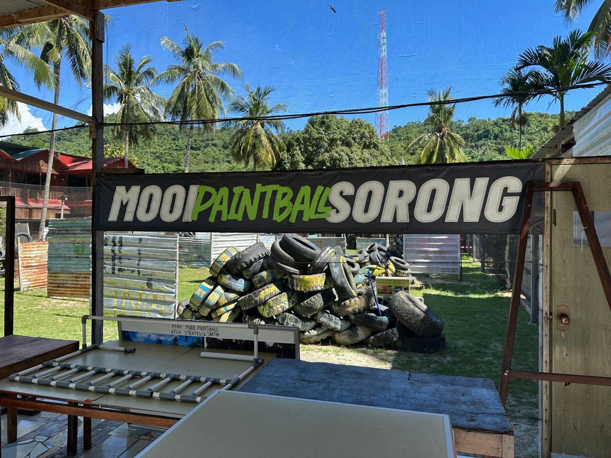 Mooi Park Hotel Sorong Luaran gambar